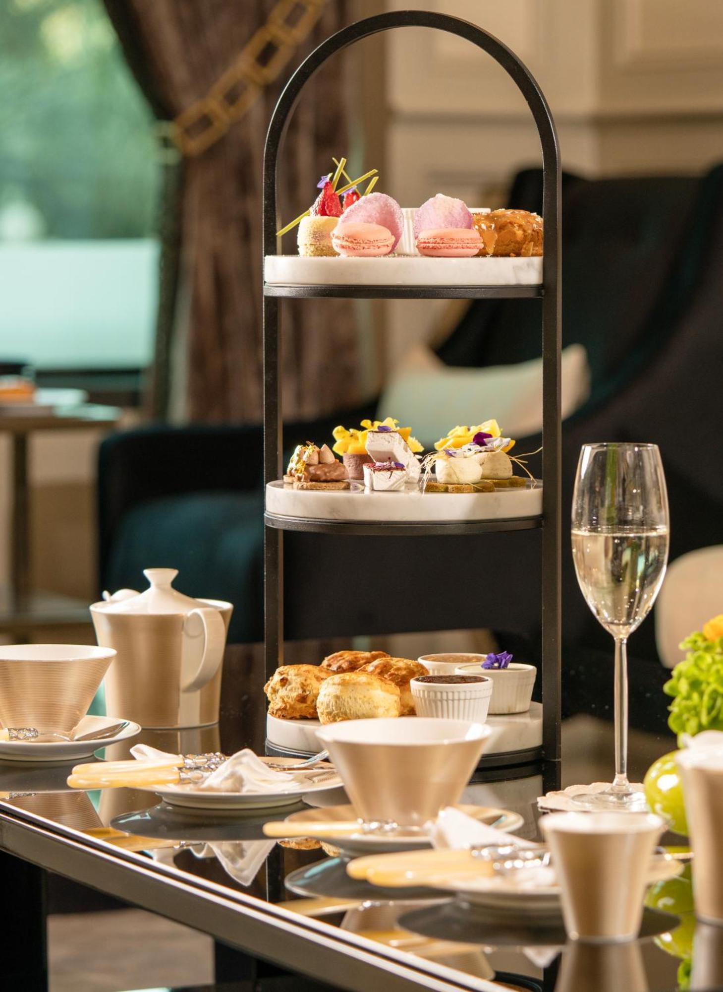 Fairmont Riad Exterior foto Afternoon tea at the InterContinental Sydney