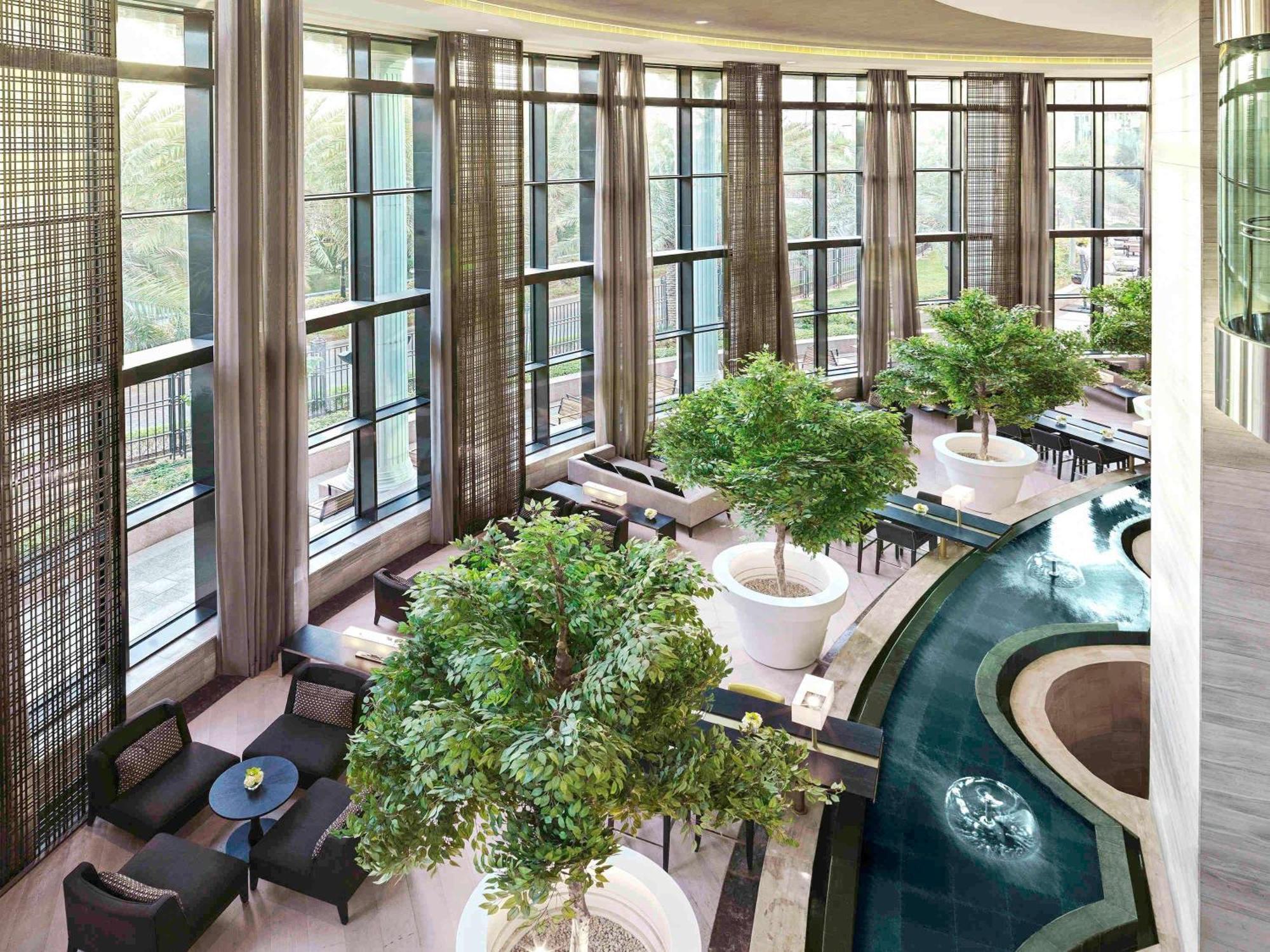 Fairmont Riad Exterior foto The interior of the hotel