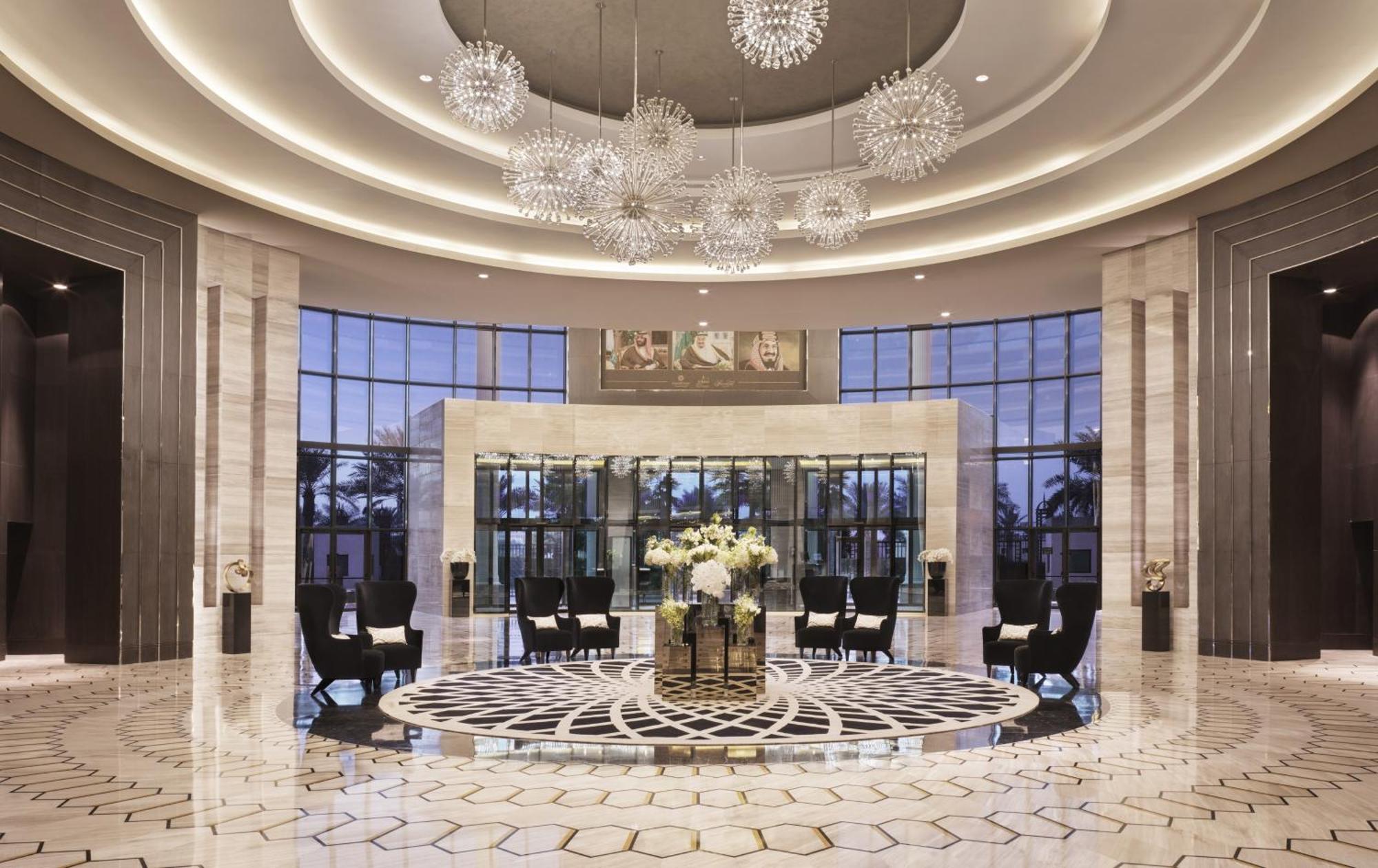 Fairmont Riad Exterior foto Lobby